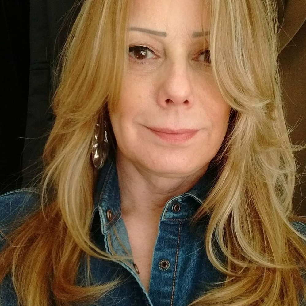 Meet your Posher, Denise